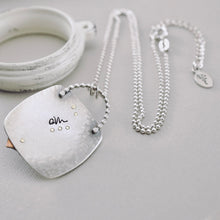 Load image into Gallery viewer, RH - Monstera Square Pendant (Pumpkin & Red)