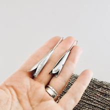 Load image into Gallery viewer, AM – Trumpet Lily Earrings (SS)
