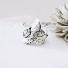 Load image into Gallery viewer, AM – Moss Aquamarine Saddle Ring (SS) (Size: 9)