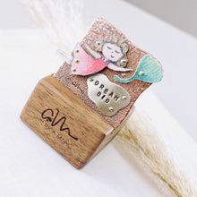 Load image into Gallery viewer, RH - DREAM BIG Brooch with Walnut Stand