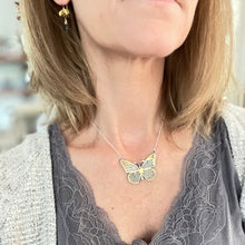 Load image into Gallery viewer, AM - Golden Brass Butterfly - Suelta y Confia