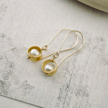 Load image into Gallery viewer, TN Natural White Half-Round Pearl Earrings (Gold-filled)