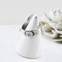 Load image into Gallery viewer, AM – Silver & Gold Pod Saddle Ring (SS + 14k) (Size: 7.5)