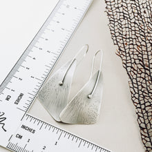 Load image into Gallery viewer, AM – River Reed Delta Earrings (SS)