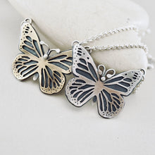 Load image into Gallery viewer, AM - Golden Brass Butterfly - Suelta y Confia
