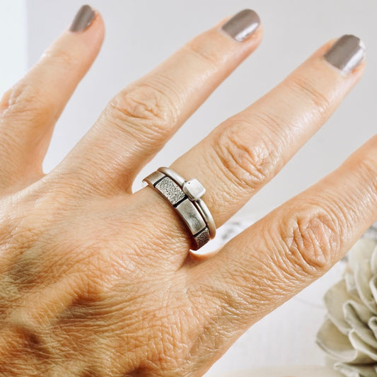 Textured Silver Band (Size: 7)