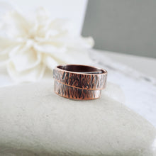 Load image into Gallery viewer, AM - Silvergrass Overlap Copper Ring - Size 7.5