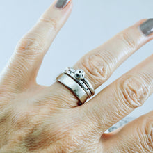 Load image into Gallery viewer, LS - Organic Pod Stacking Ring (SS) (Sizes: 6,8)