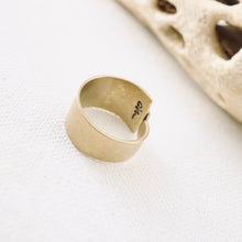 Load image into Gallery viewer, AM - Rings with a Voice - Feather Texture - Brass (Size 8)