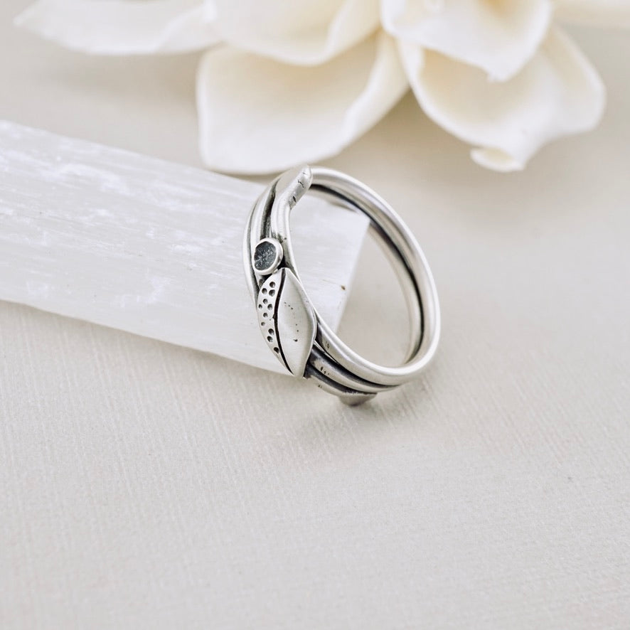 Seedling Ring (Size 8)