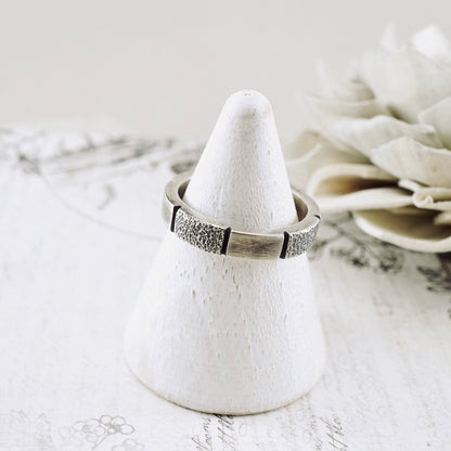 Textured Silver Band (Size: 7)