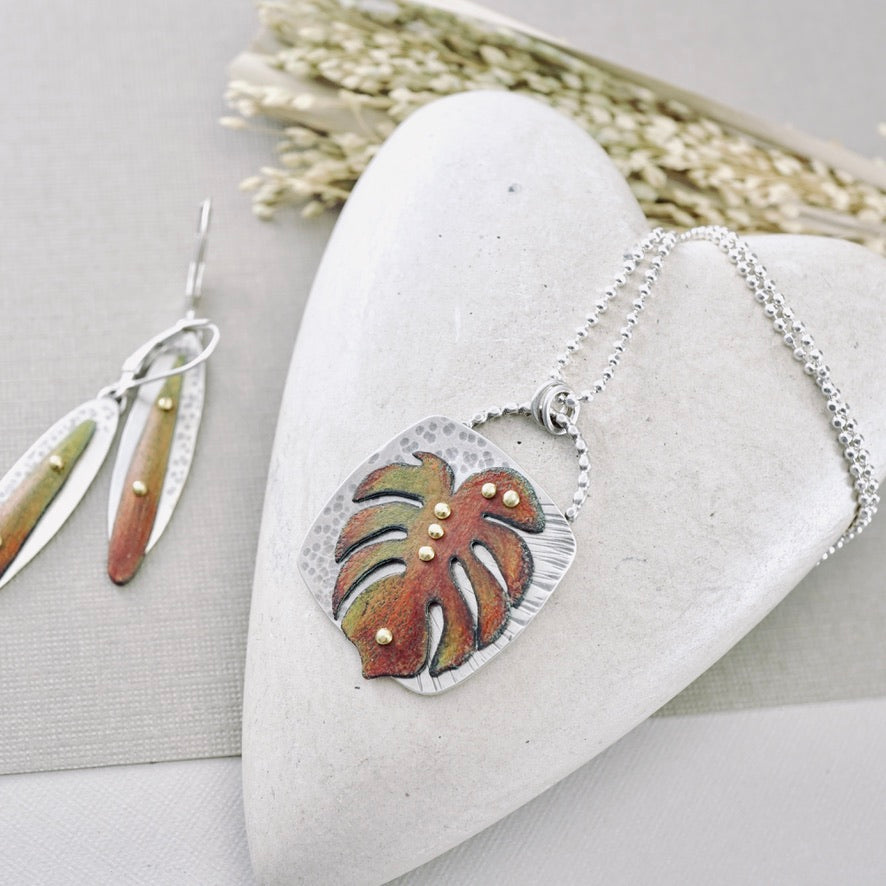 Monstera Square Pendant (Pumpkin & Red)