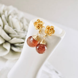 TN Strawberry Quartz Petite Flower Earrings (gold-vermeil)
