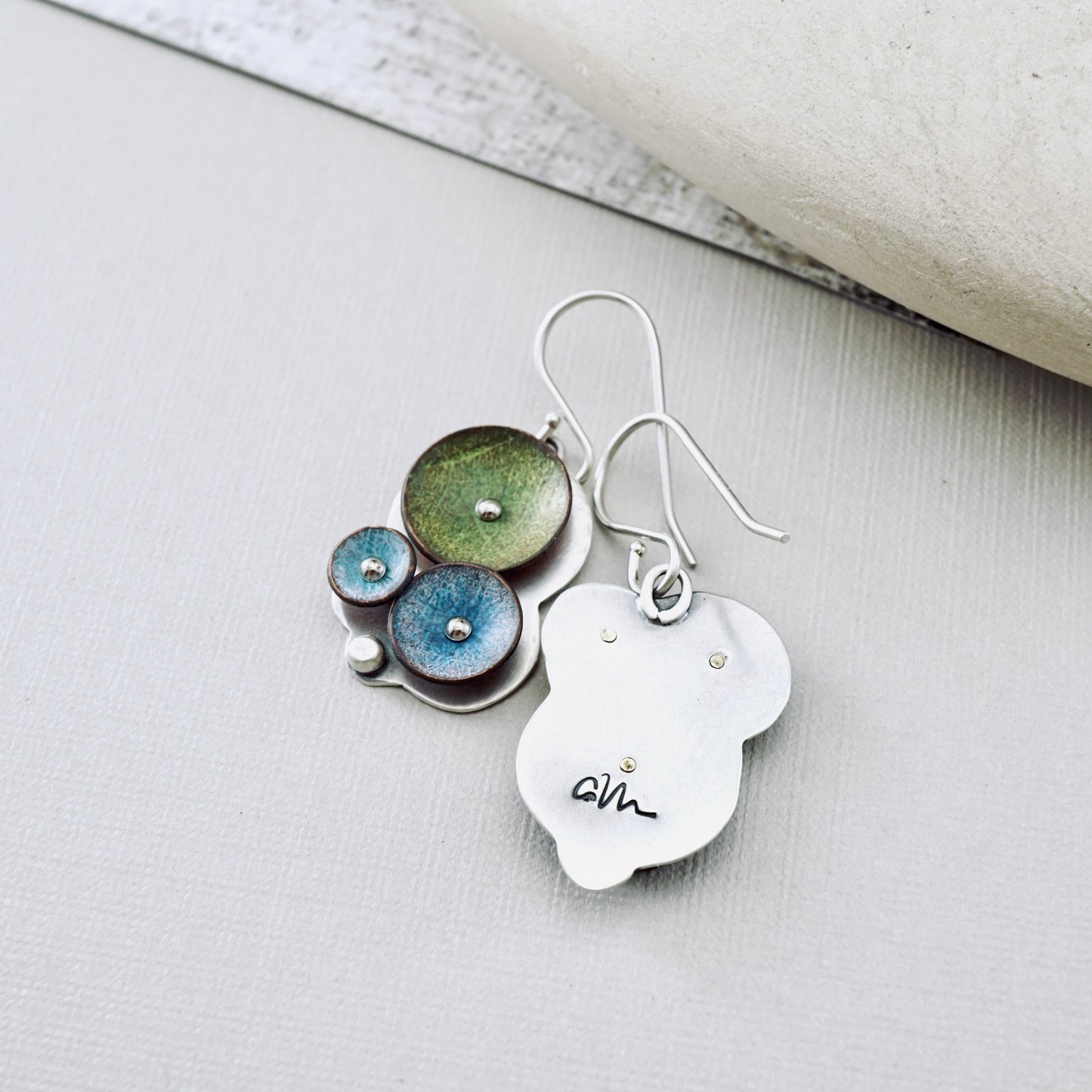 Waterdrop Cluster Short Earrings (Blue & Moss)