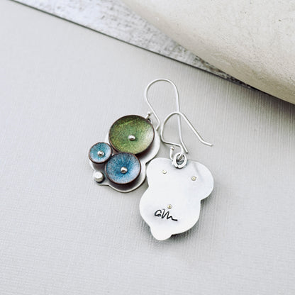Waterdrop Cluster Short Earrings (Blue & Moss)