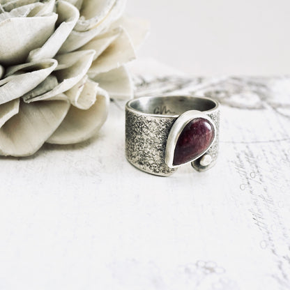 Ruby Silver Dust Ring (Size: 9)