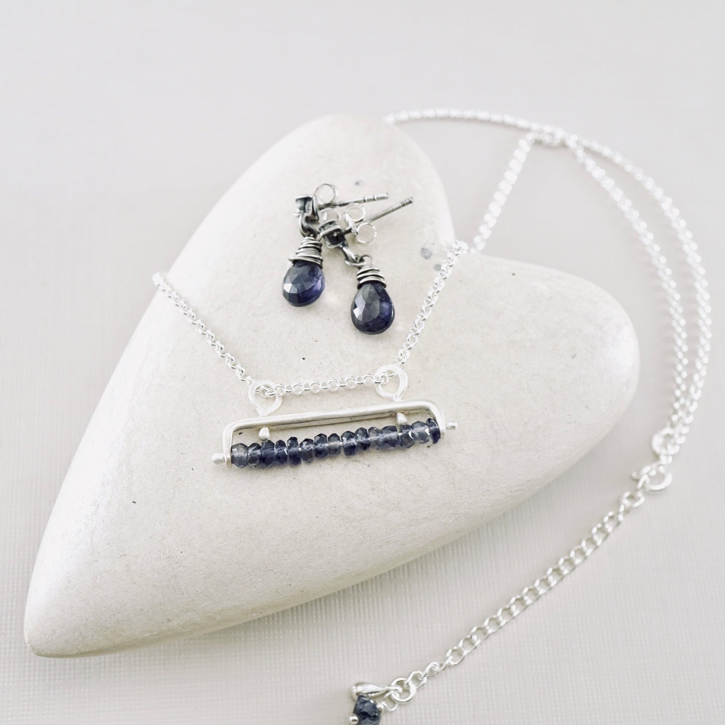 Iolite Movable Bar Necklace