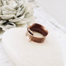 Load image into Gallery viewer, AM Thick Bark Wrap Open Ring Band - Size 7