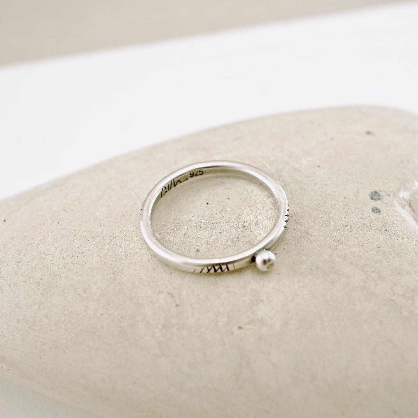 Stacking Ring Single Silver Granule