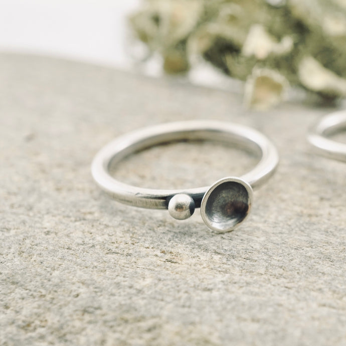 Stacking Ring - Round Silver Pod (Size 7.5) SS
