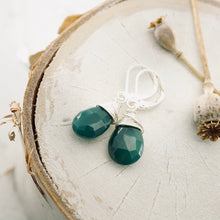 Load image into Gallery viewer, TN Green Onyx Drop Earrings (Sterling Silver)