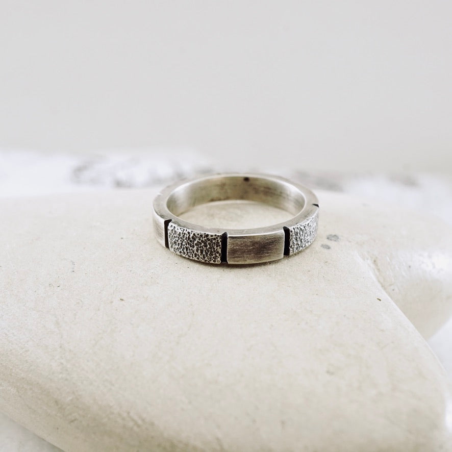 Textured Silver Band (Size: 7)