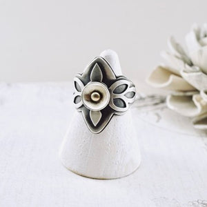 AM – Silver & Gold Pod Saddle Ring (SS + 14k) (Size: 7.5)