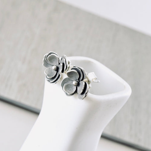 AM – Dogwood Trio Stud Earrings (SS)