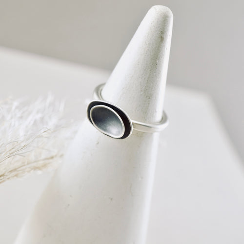 Stackable - Nesting Oval Pod Ring (Size: 6.5)