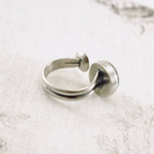 Load image into Gallery viewer, River Songs - Round Pebble and Pod Ring (Size 9)