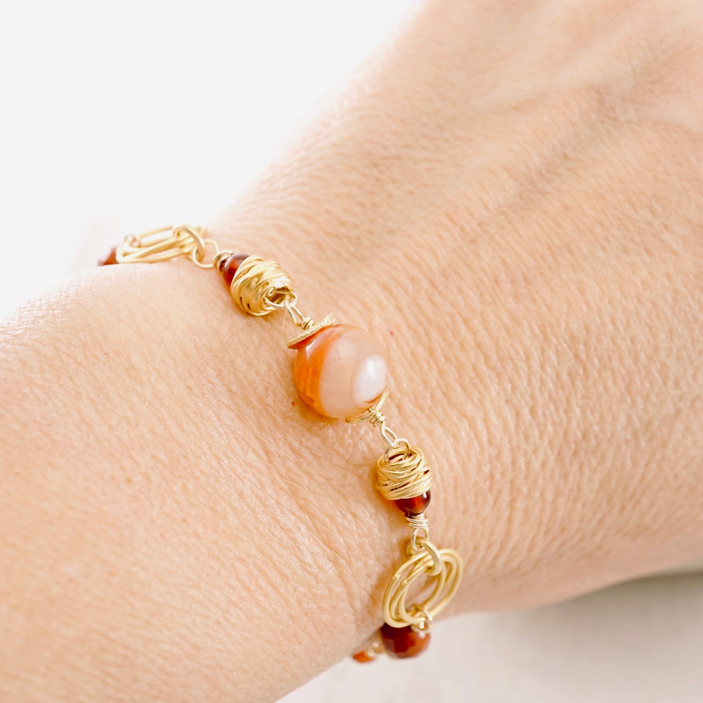 Carnelian & Gold Bauble Bracelet