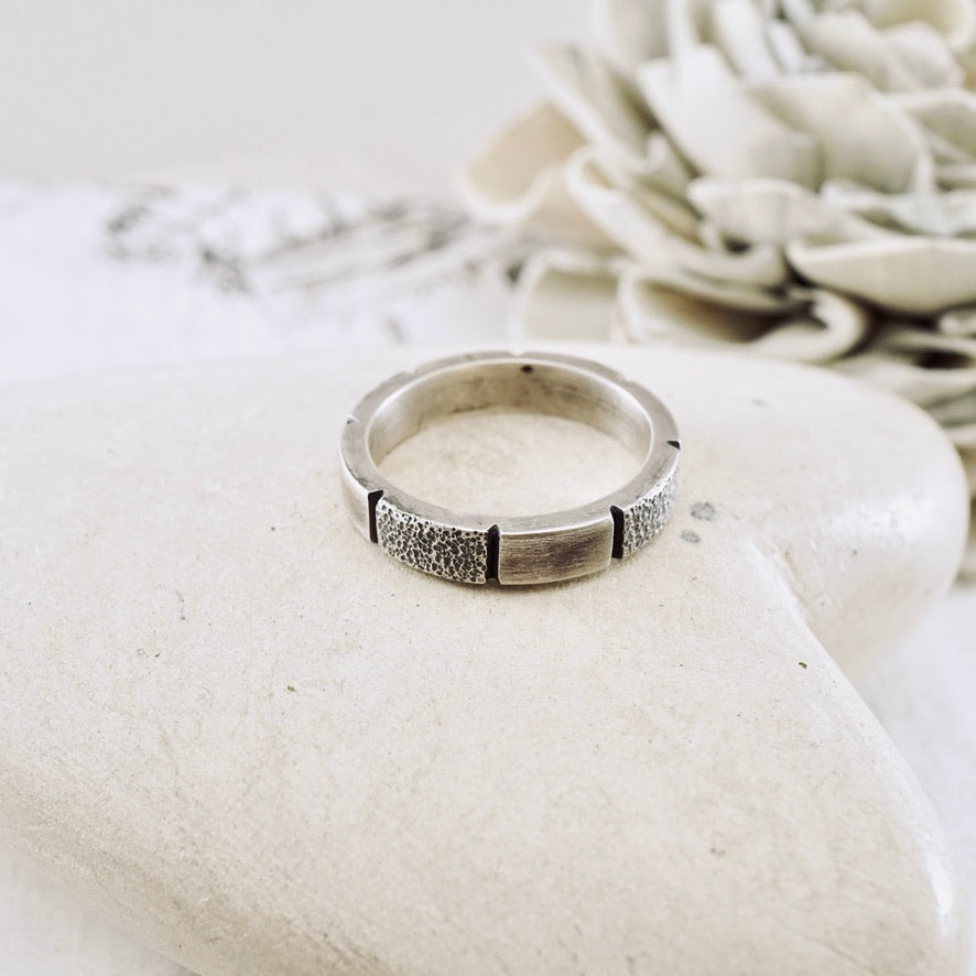 Textured Silver Band (Size: 7)