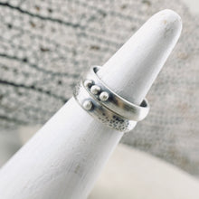 Load image into Gallery viewer, Stackable - Half Round 1 Bead Ring (Sterling - 5.5)