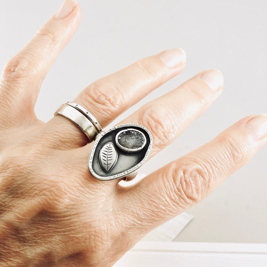 Druzy & Leaf Ring (Size: 8.5)