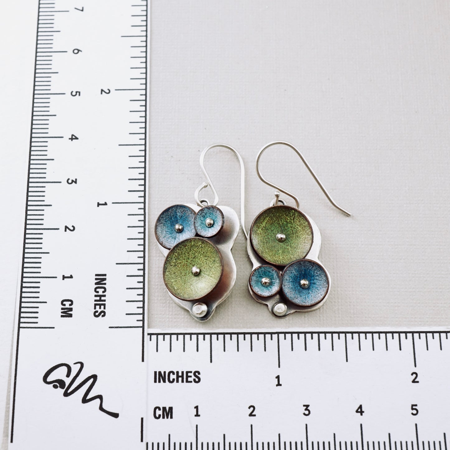 Waterdrop Cluster Short Earrings (Blue & Moss)