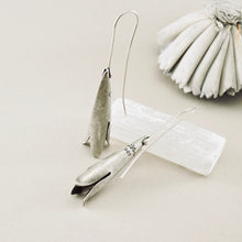 Load image into Gallery viewer, AM – Trumpet Lily Earrings (SS)