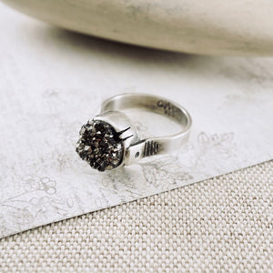 AM – Gray Druzy Statement Ring (SS) (Size: 8)