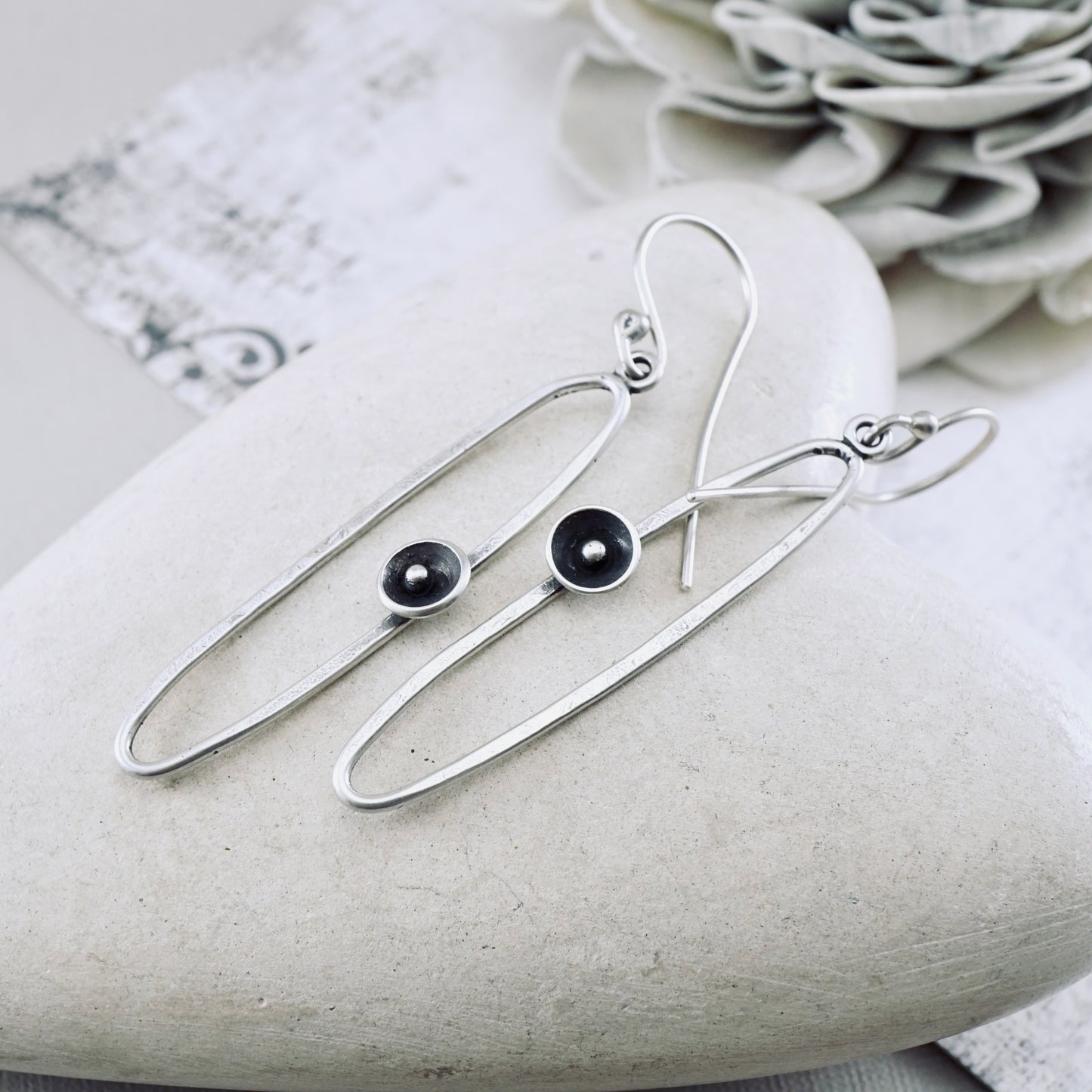 Pod & Dot Elongated Loop Earrings