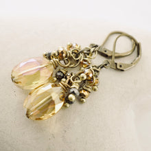 Load image into Gallery viewer, TN Honey Crystal Earrings