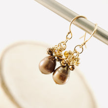 Load image into Gallery viewer, TN Coffee and Cinnamon Pearl Earrings (Gold-filled)