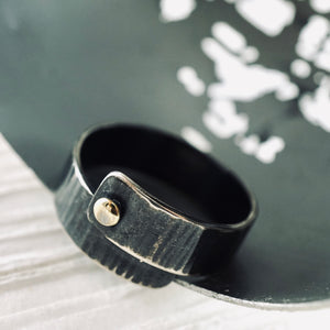 Carpe Diem - Overlapping Unisex Ring (Ridged texture - SS/Gold)