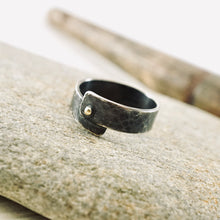 Load image into Gallery viewer, Carpe Diem - Overlapping Unisex Ring (Hammered texture - SS/Gold)